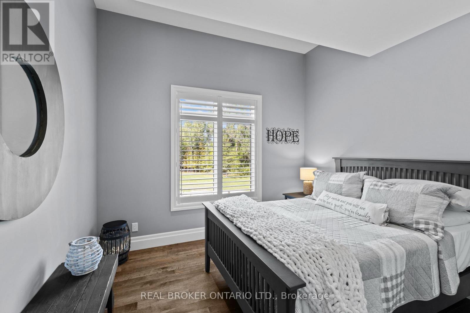 49 SYDENHAM TRAIL W - 25