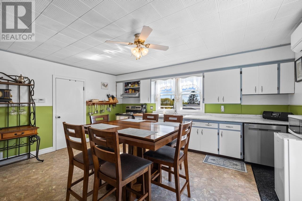 57 CHAPEL Avenue - 10
