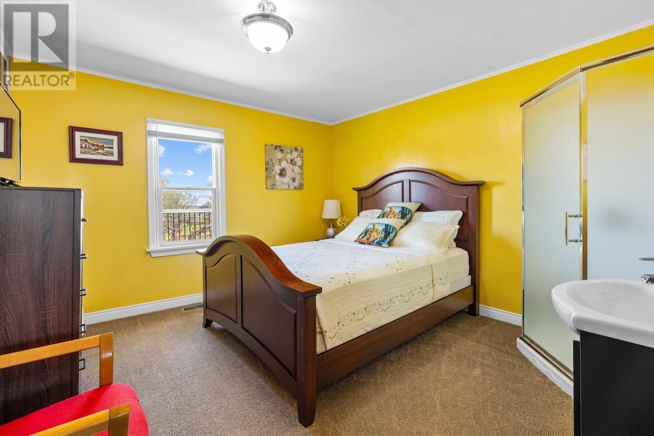 57 CHAPEL Avenue - 19