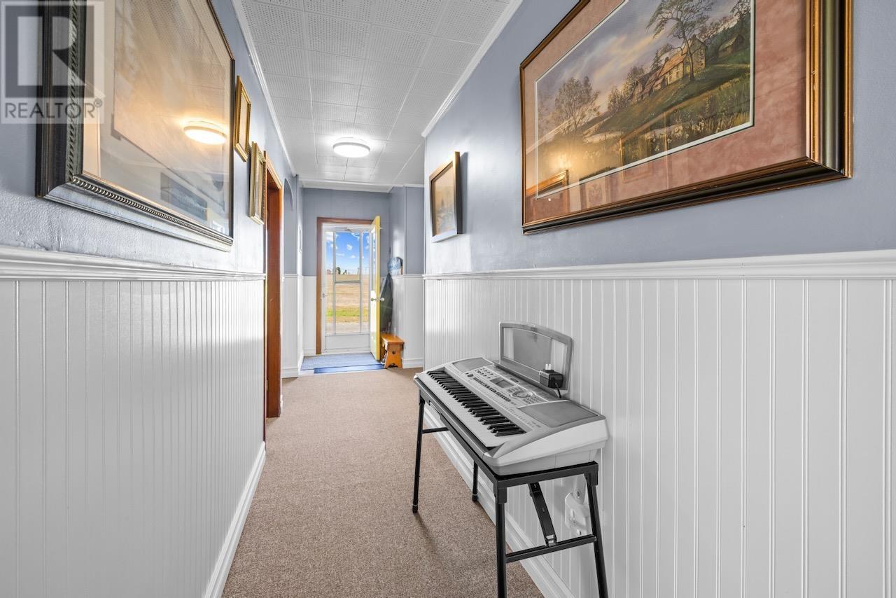 57 CHAPEL Avenue - 8