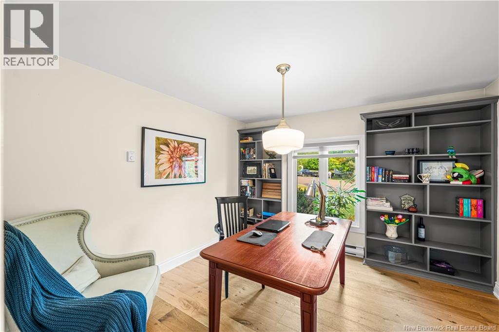 366 Bayview Court - Thumbnail 13