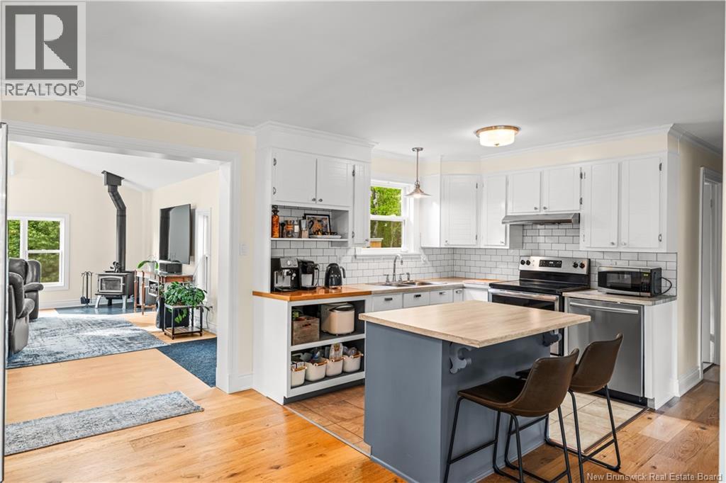 366 Bayview Court - Thumbnail 14