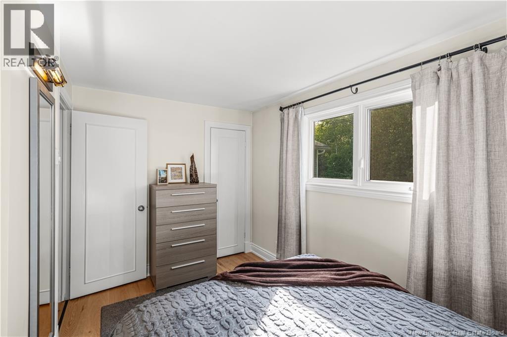 366 Bayview Court - Thumbnail 24