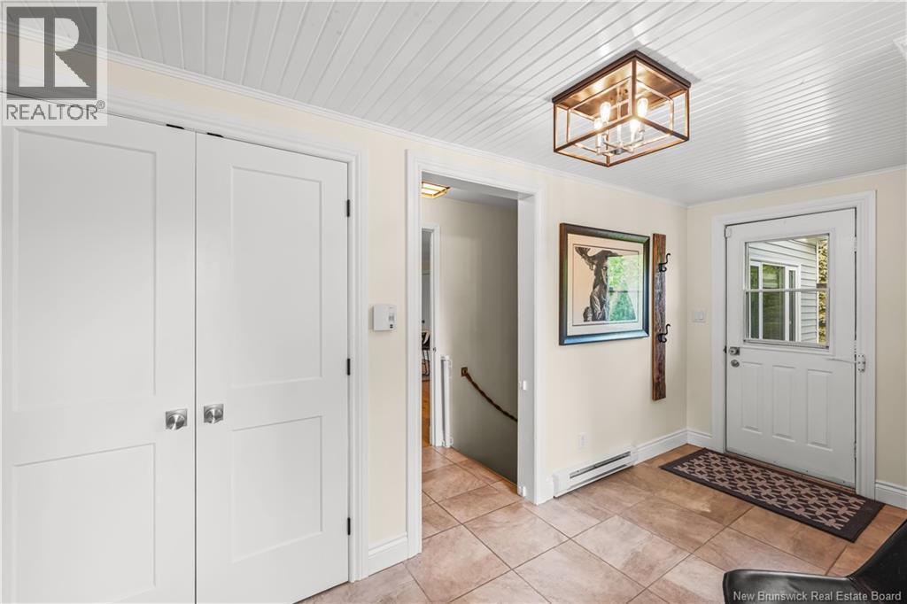 366 Bayview Court - Thumbnail 8