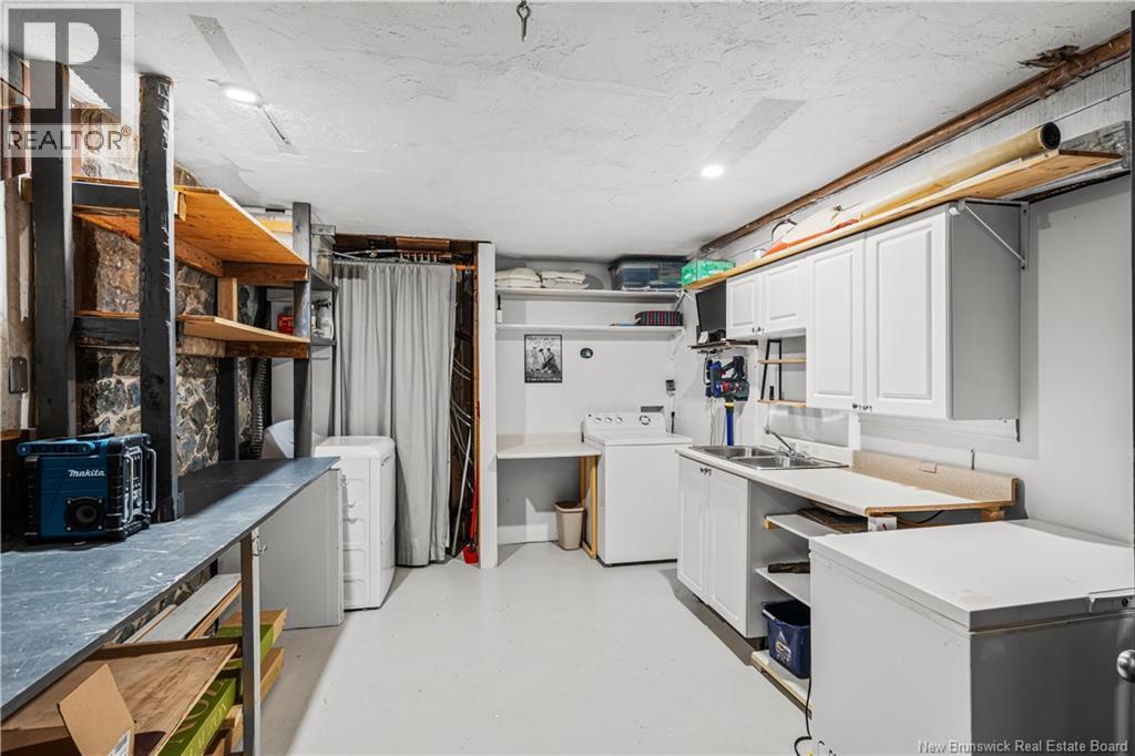 366 Bayview Court - Thumbnail 34