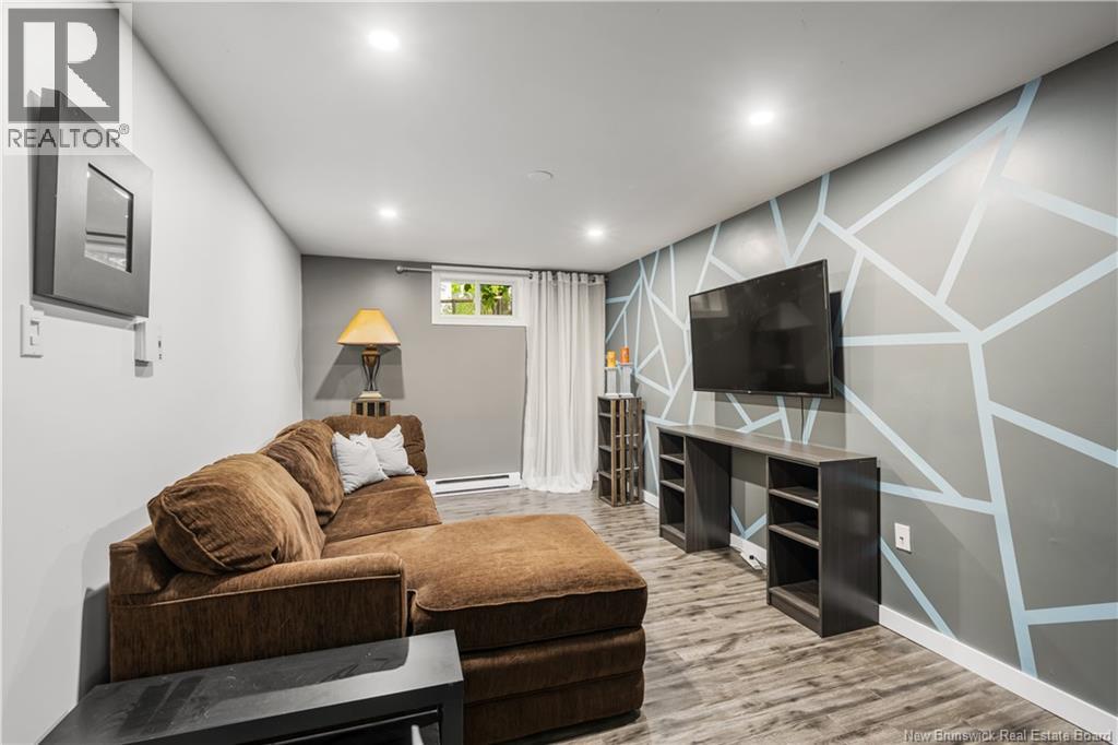 366 Bayview Court - Thumbnail 30