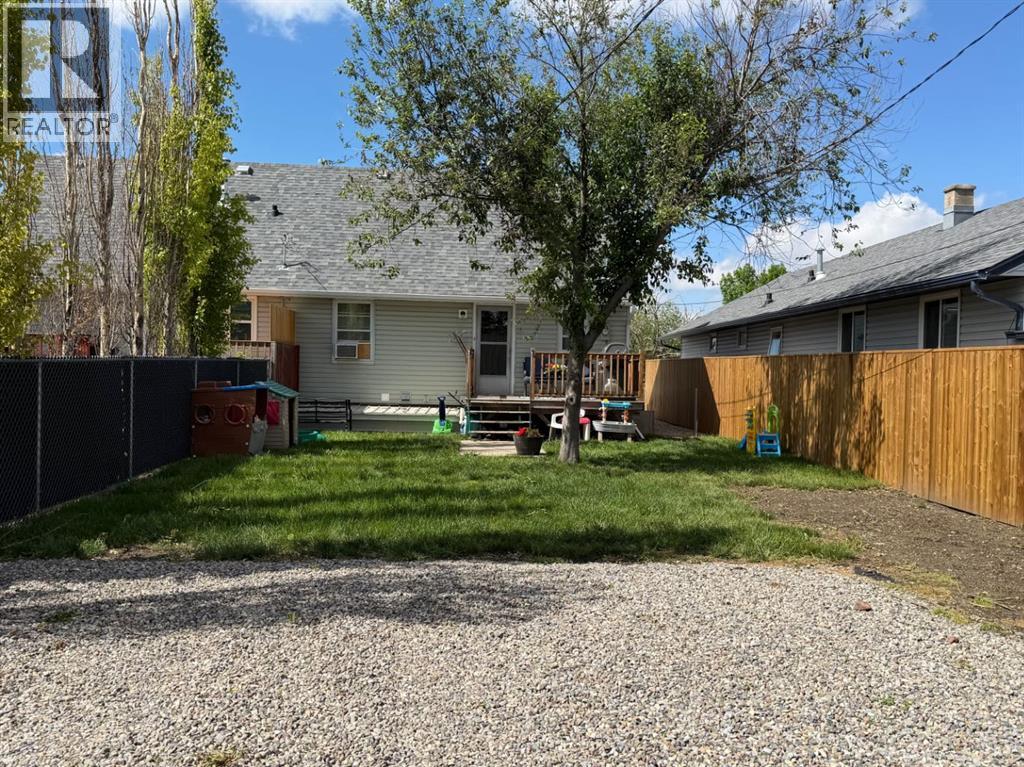 526 51 Avenue - 23