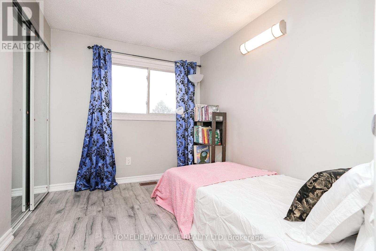 15 HEATHERSIDE COURT - 15
