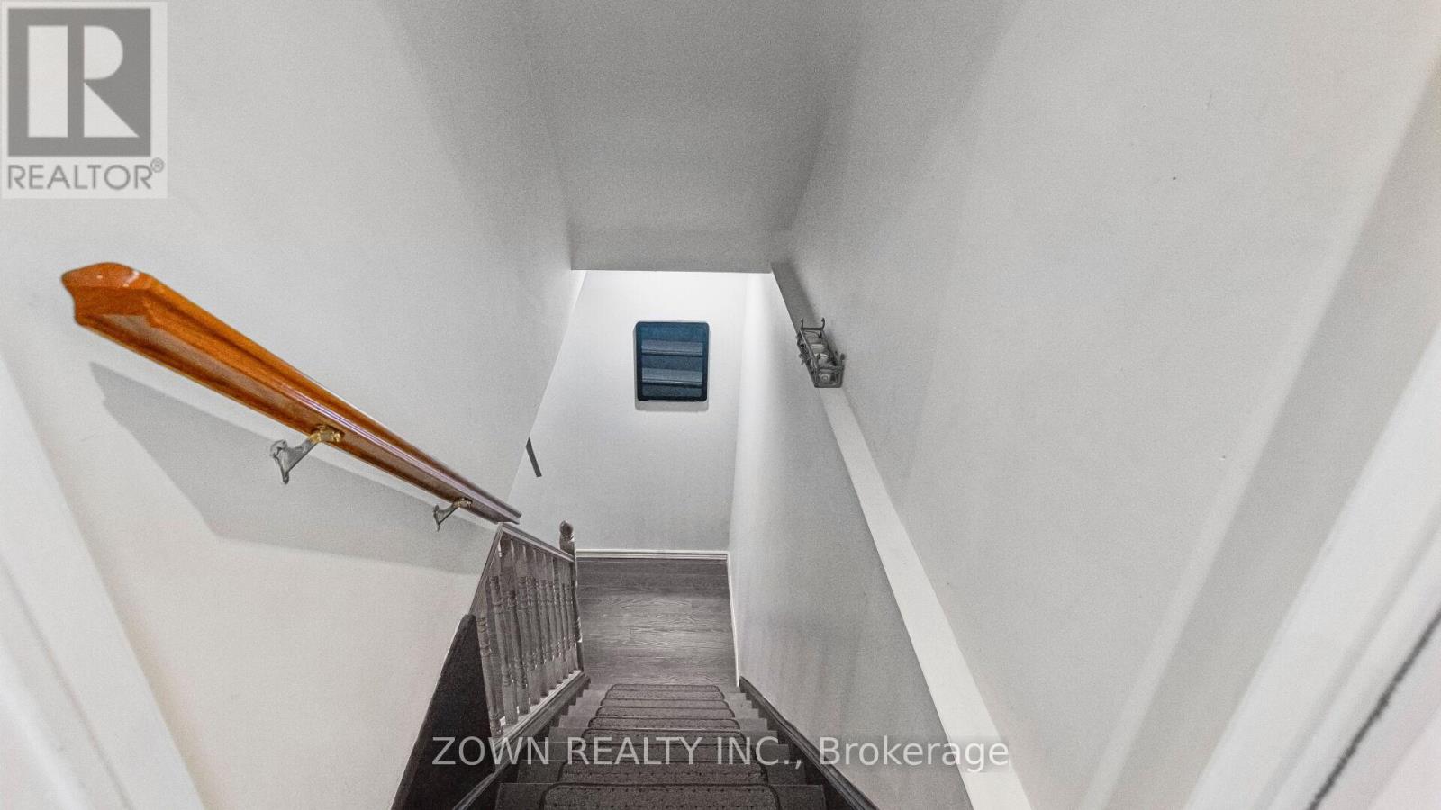 17 BUCKTHORN CRESCENT - 23