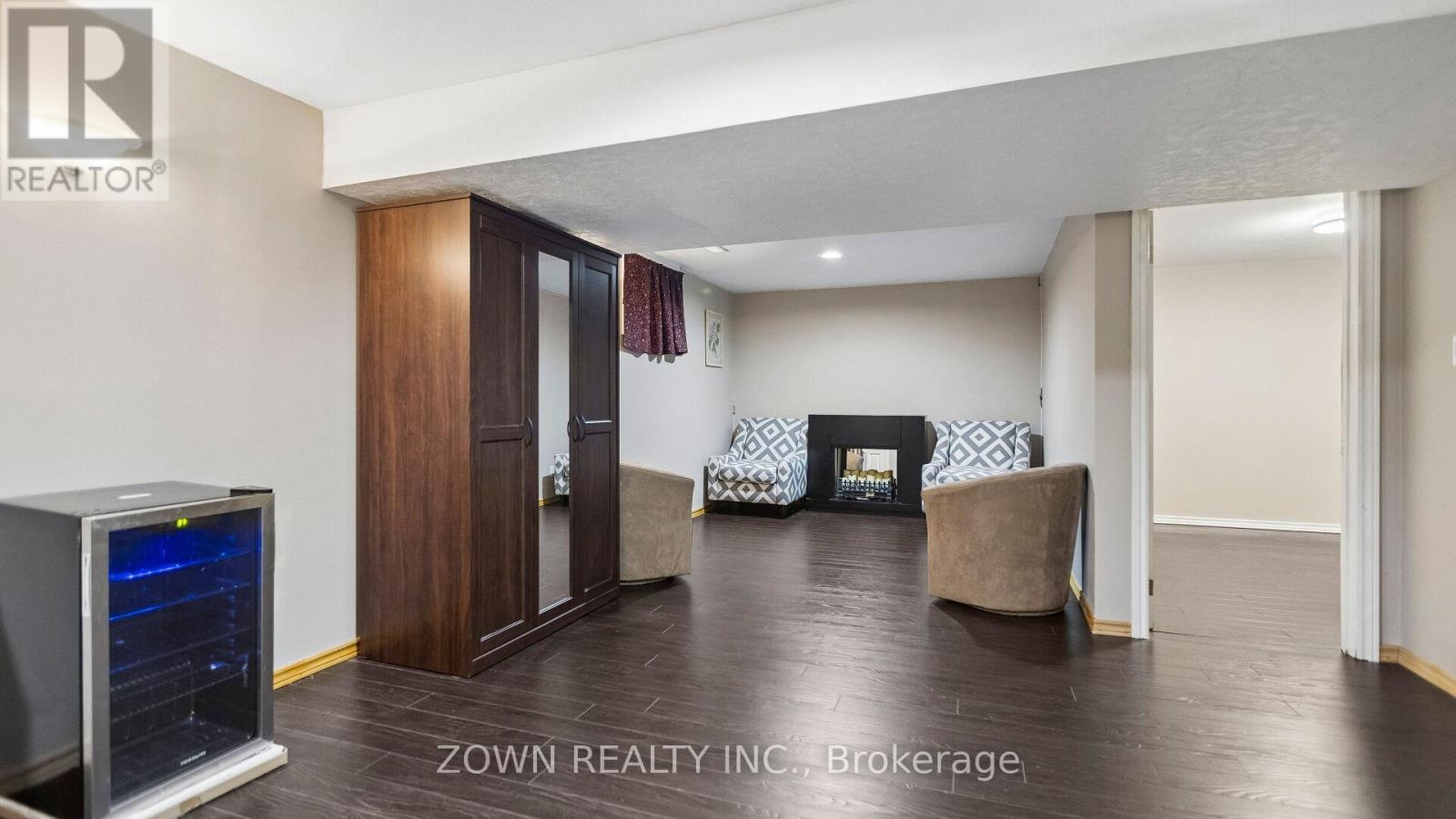 17 BUCKTHORN CRESCENT - 24