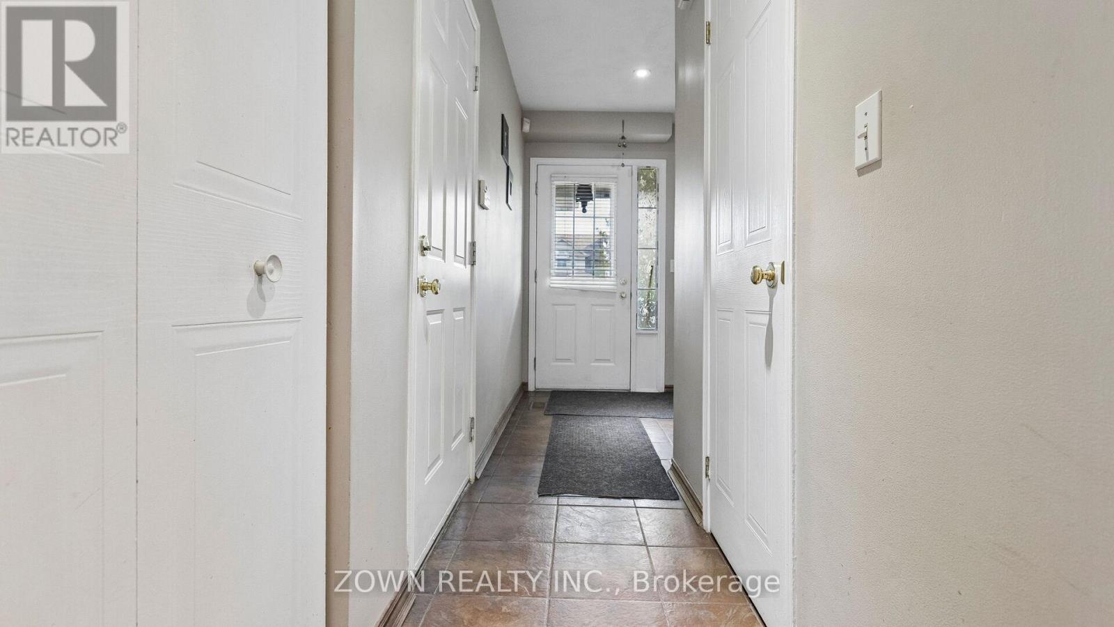 17 BUCKTHORN CRESCENT - 6