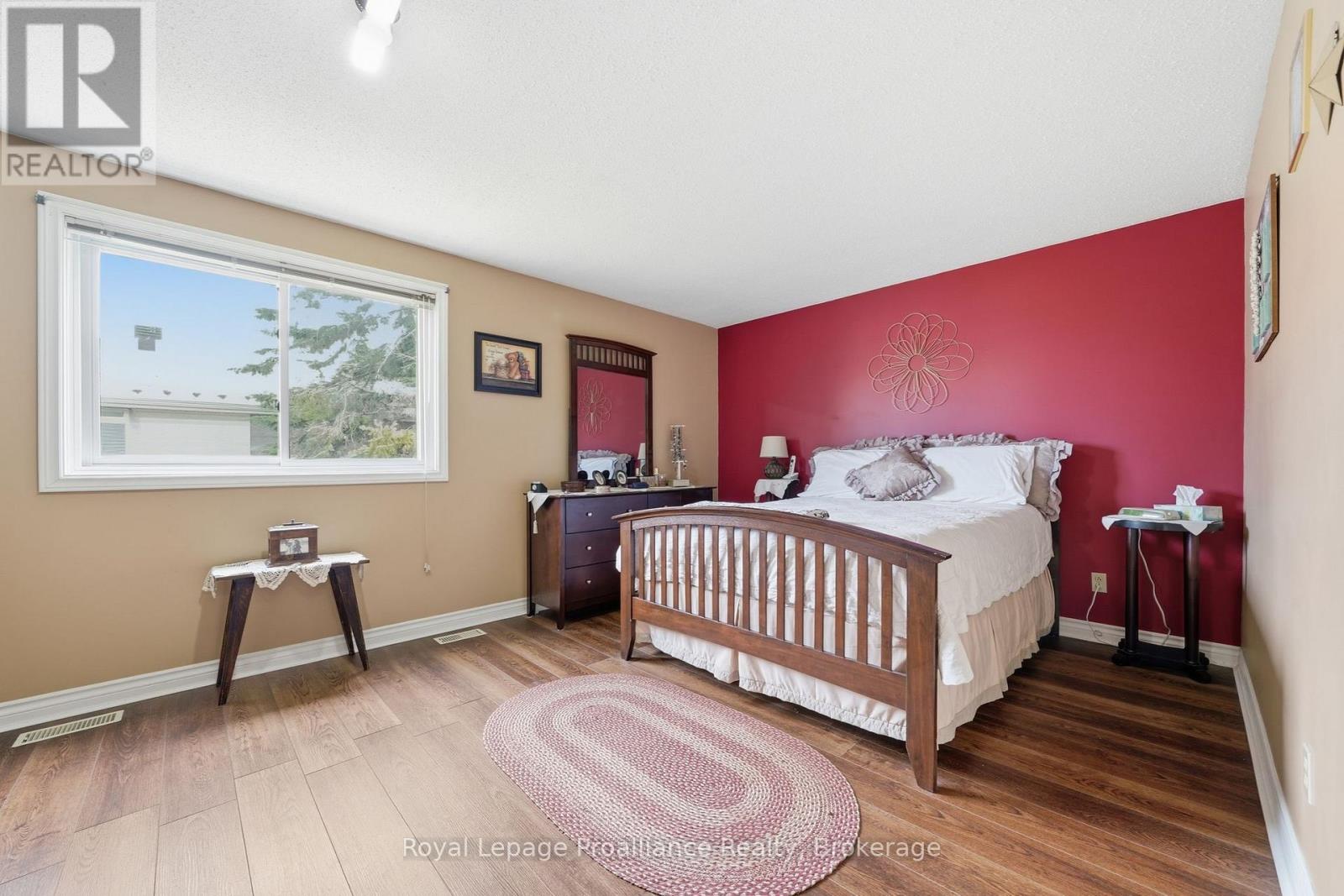 31 SPRINGBROOK CRESCENT - 23