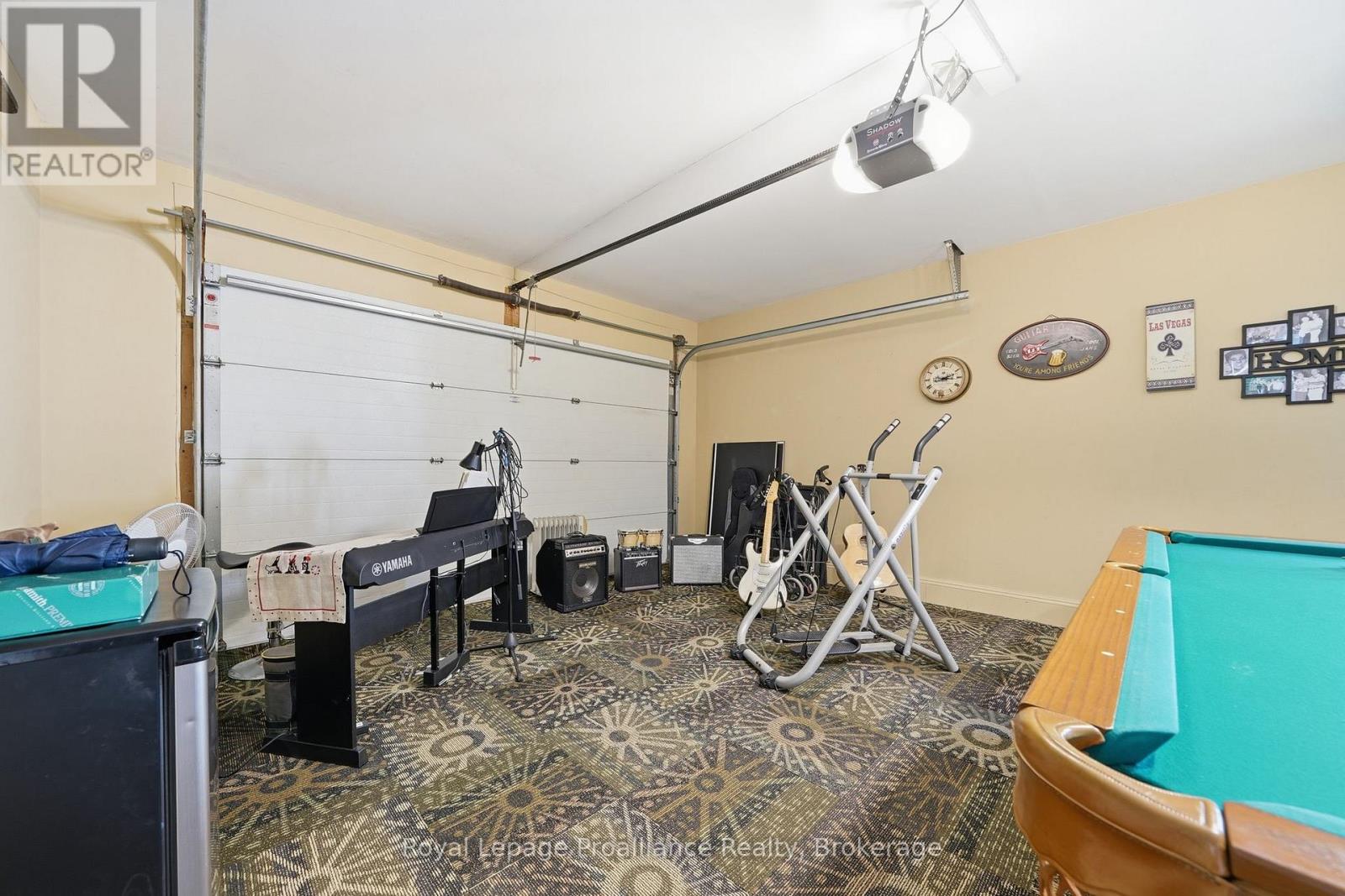 31 SPRINGBROOK CRESCENT - 8