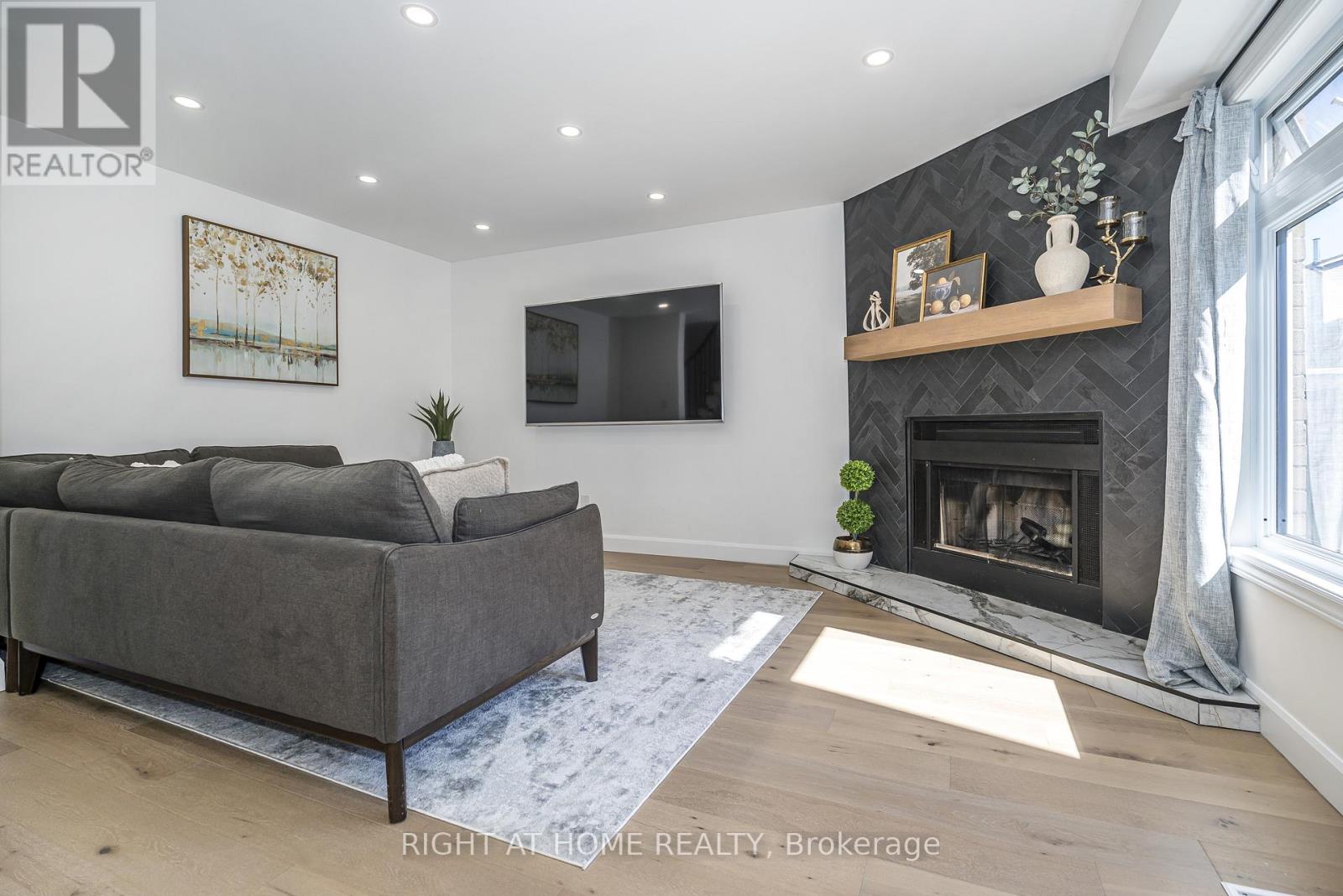 82 REED DRIVE - 20