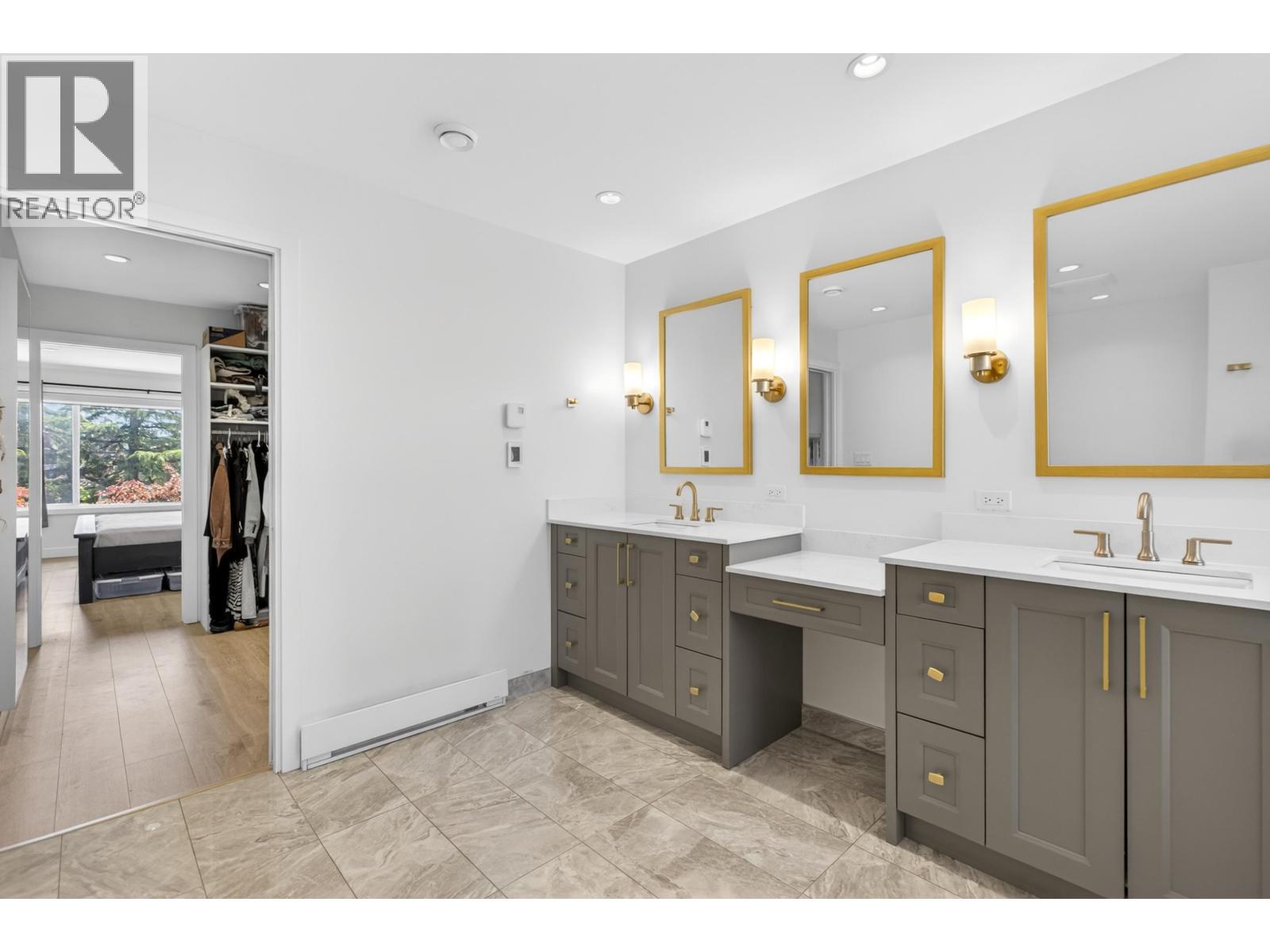 9851 SWANSEA Drive, Richmond