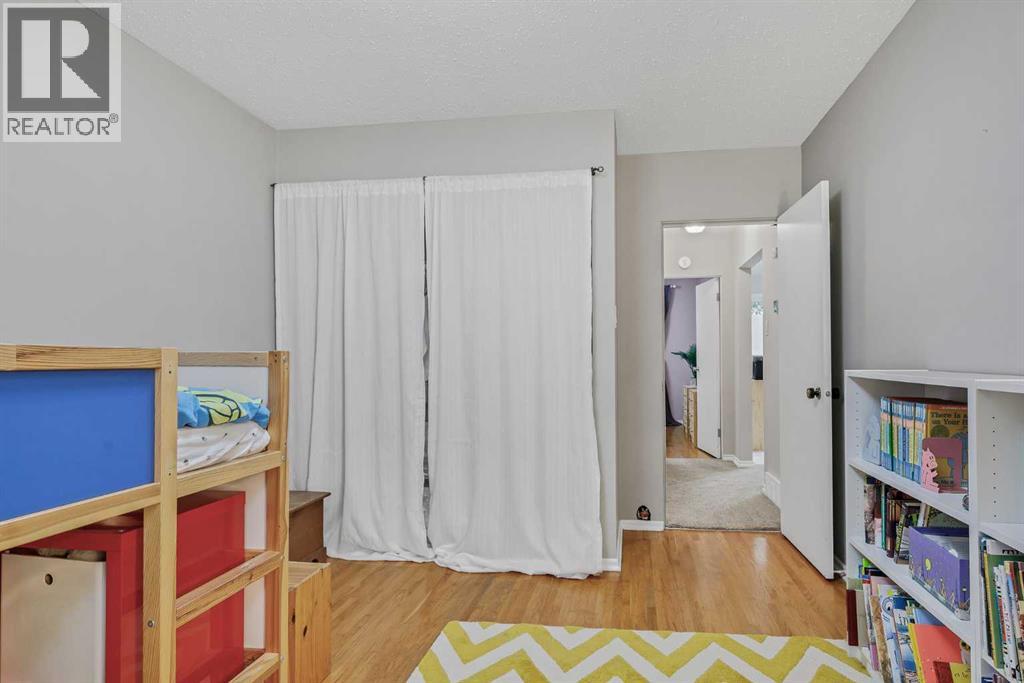 3112 42 Street SW - 12
