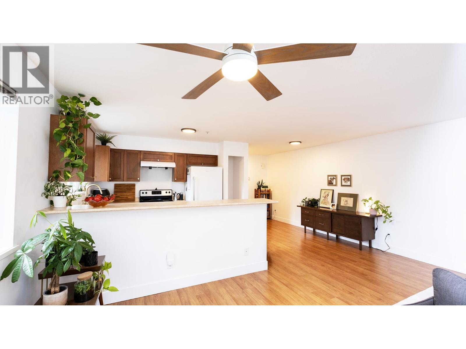8 624 SHAW ROAD, Gibsons