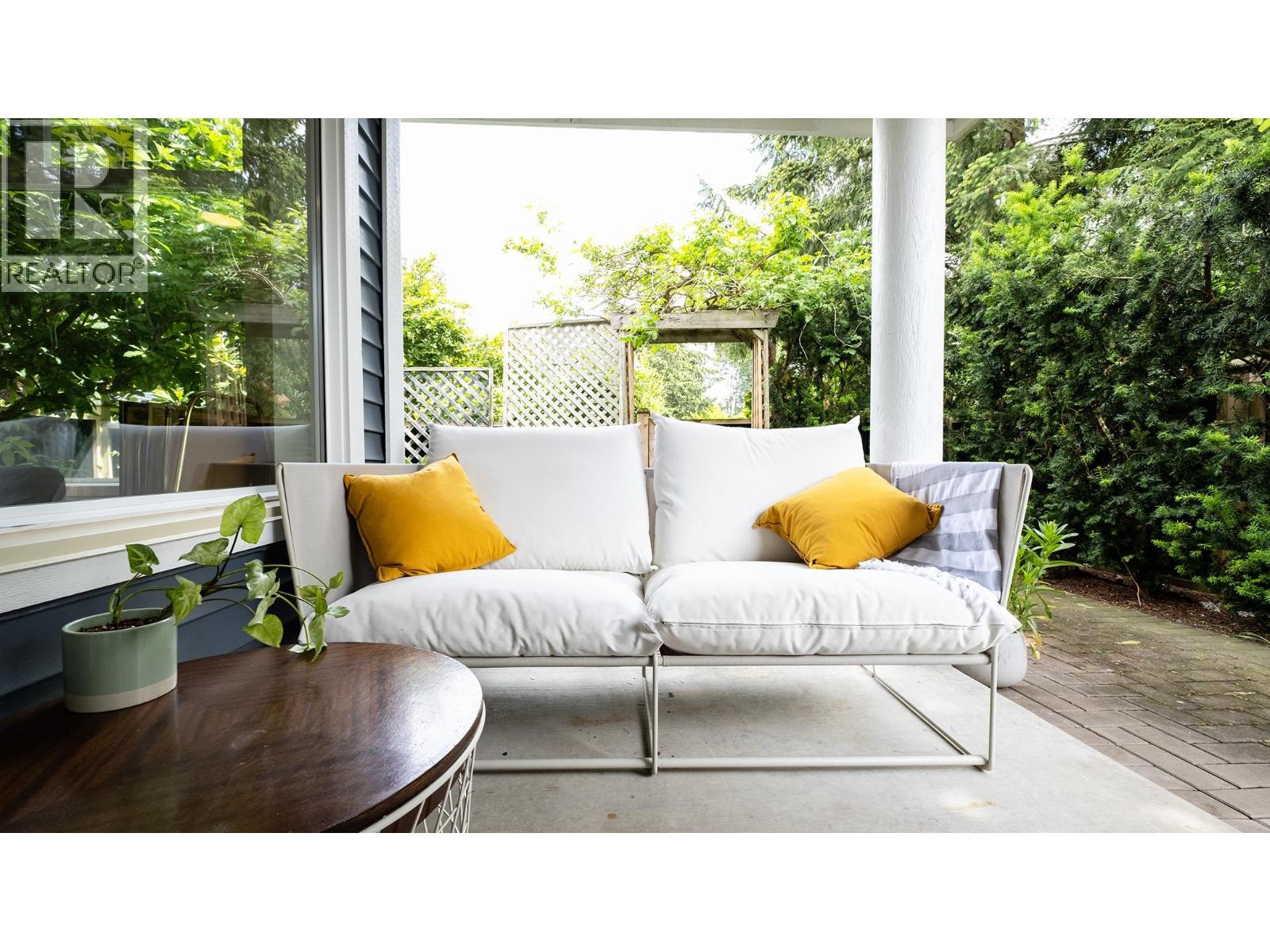 8 624 SHAW ROAD, Gibsons