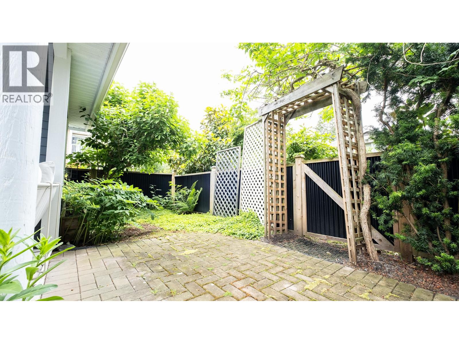 8 624 SHAW ROAD, Gibsons