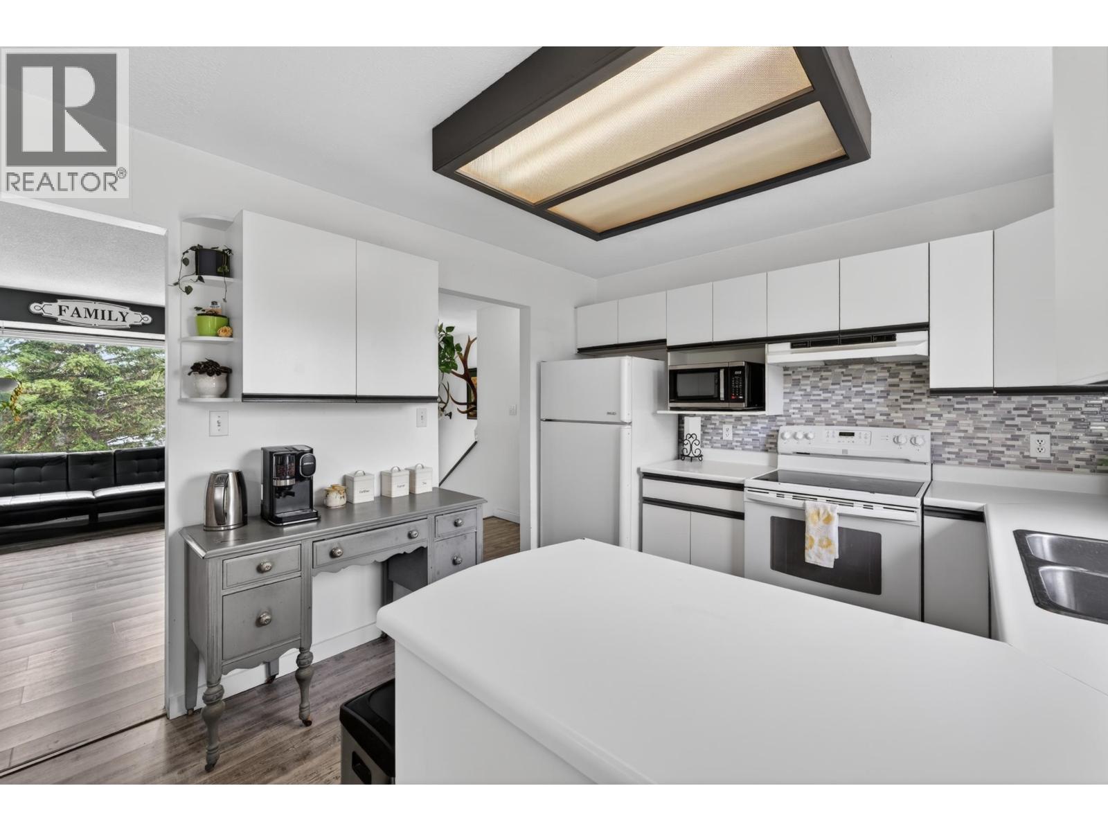 8208 98 AVENUE - 7