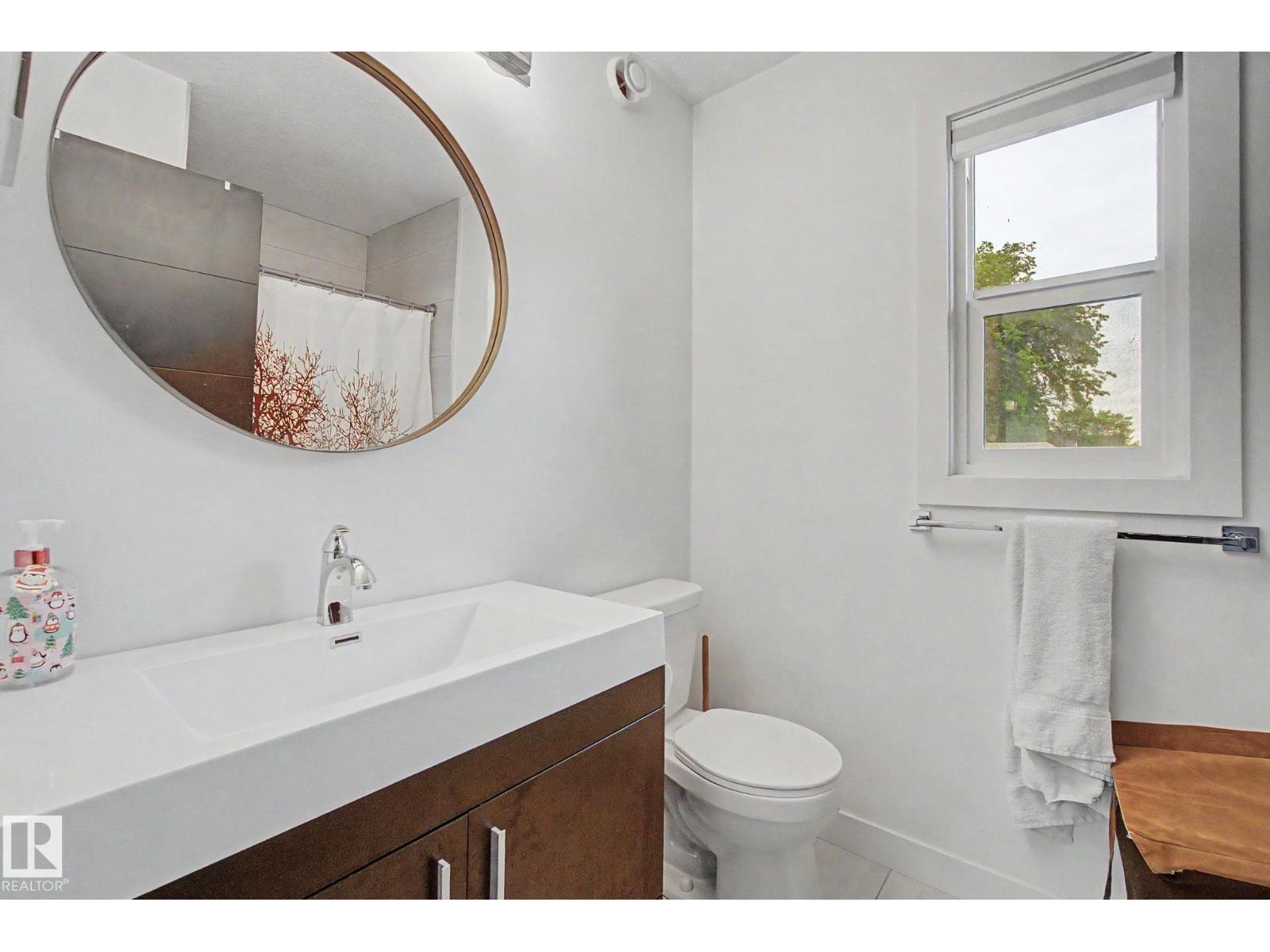 12035 93 ST NW NW - 22