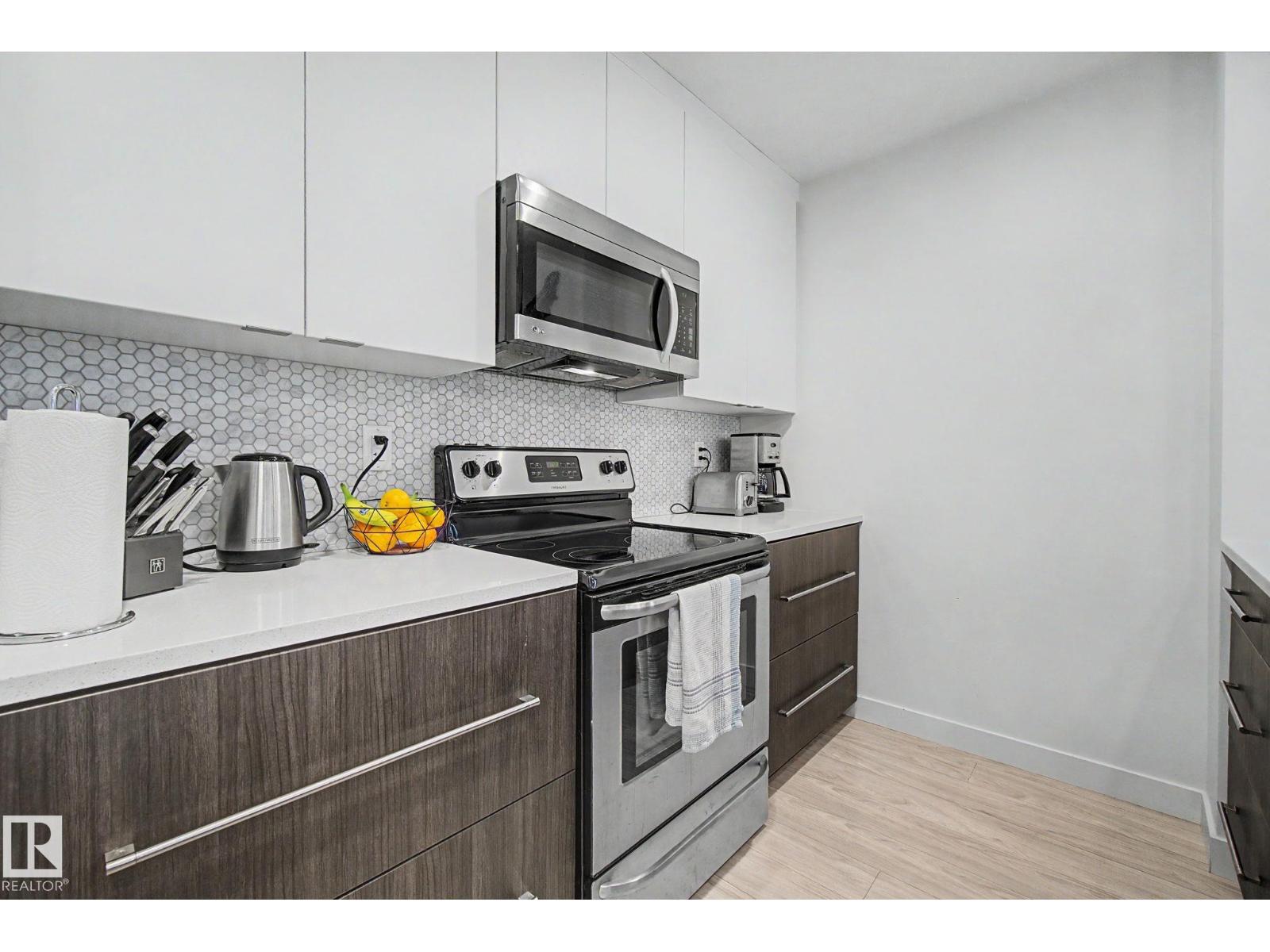 12035 93 ST NW NW - 5