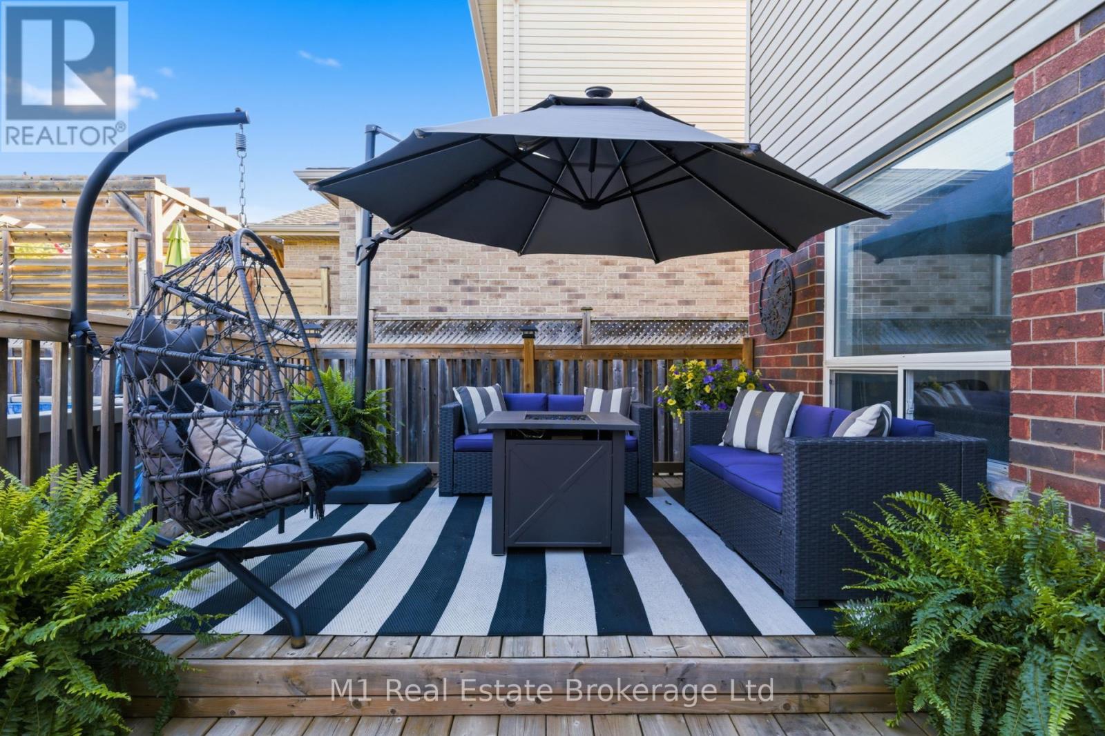 30 CREEKSIDE DRIVE - 31