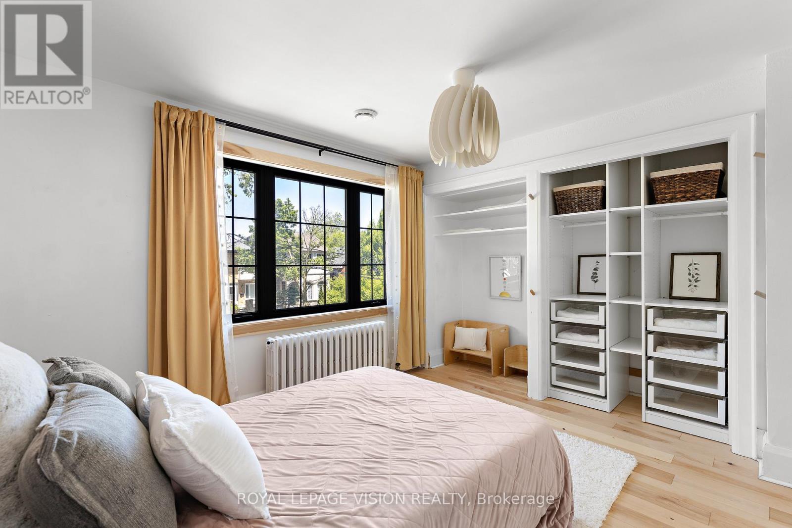 221 BEDFORD PARK AVENUE - 23