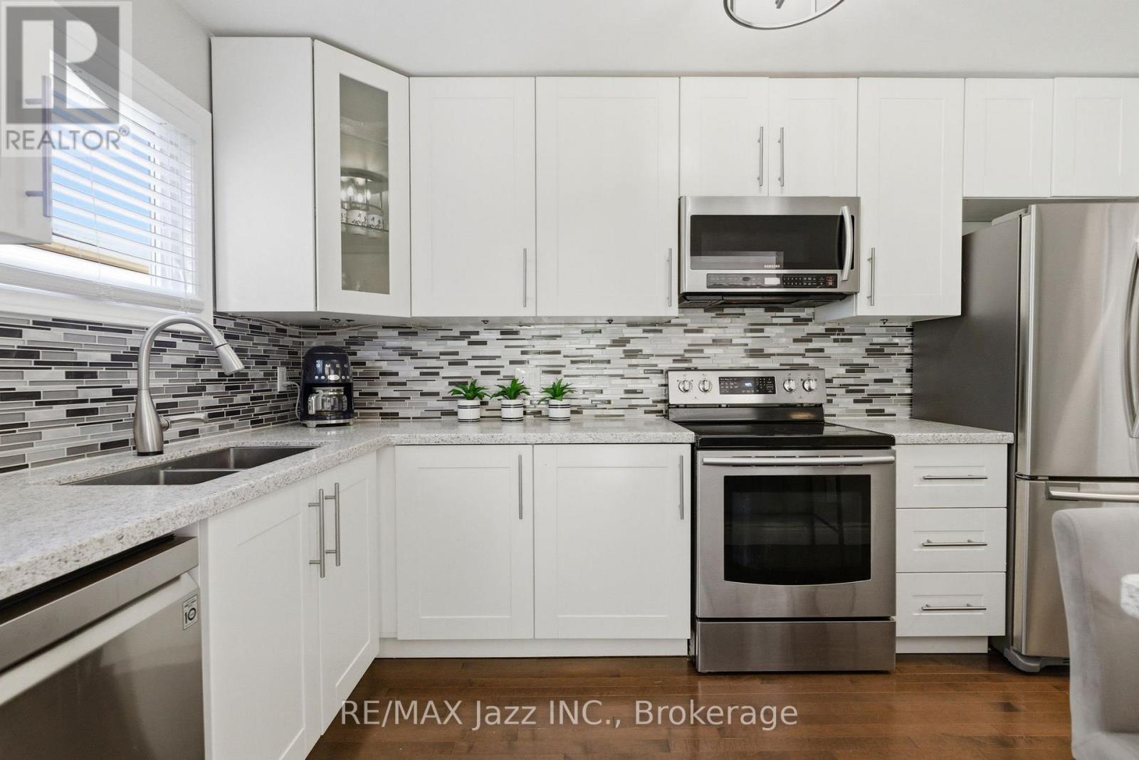 555 COBBLEHILL DRIVE - 5