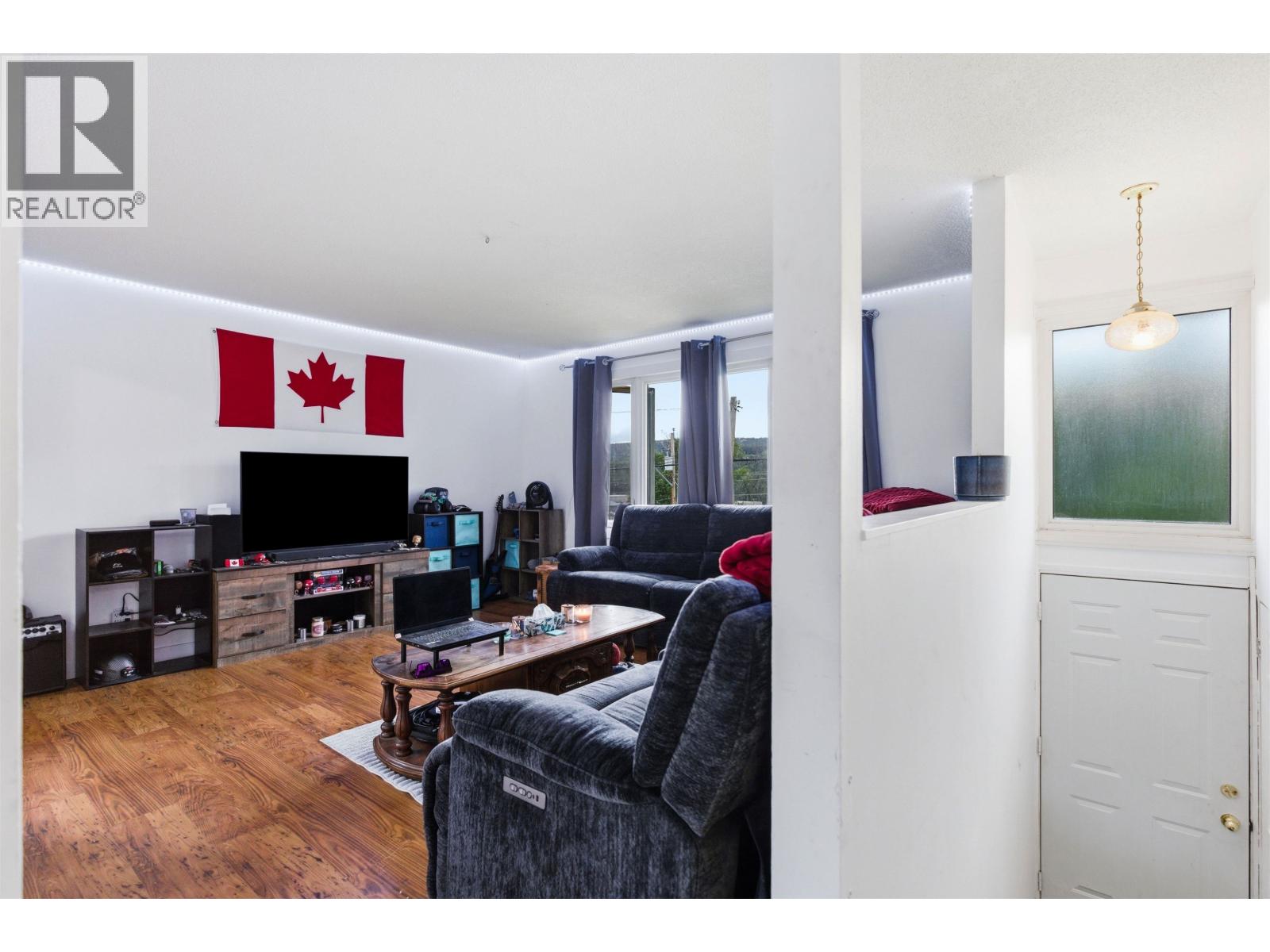 1144 N SECOND AVENUE - 6