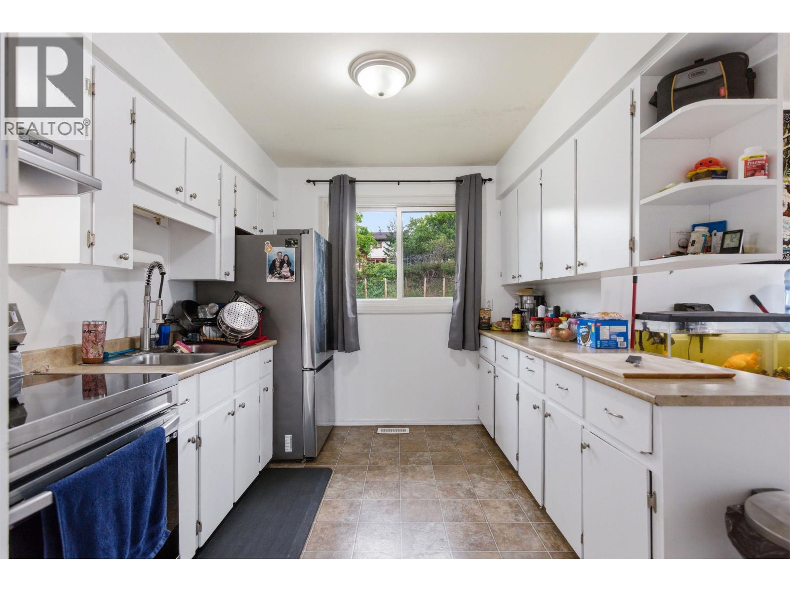 1144 N SECOND AVENUE - Image 3
