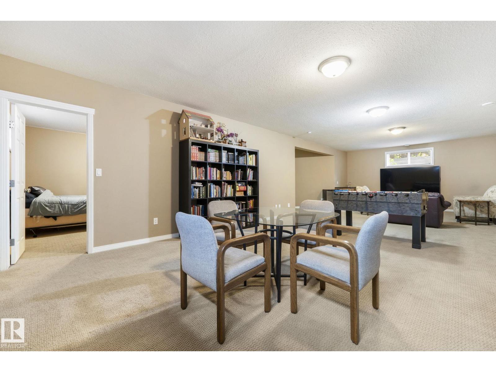 2318 RUTHERFORD WY SW - 33