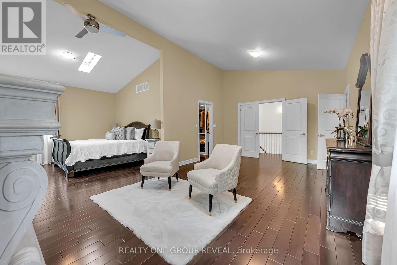 1490 ISLINGTON AVENUE - 26