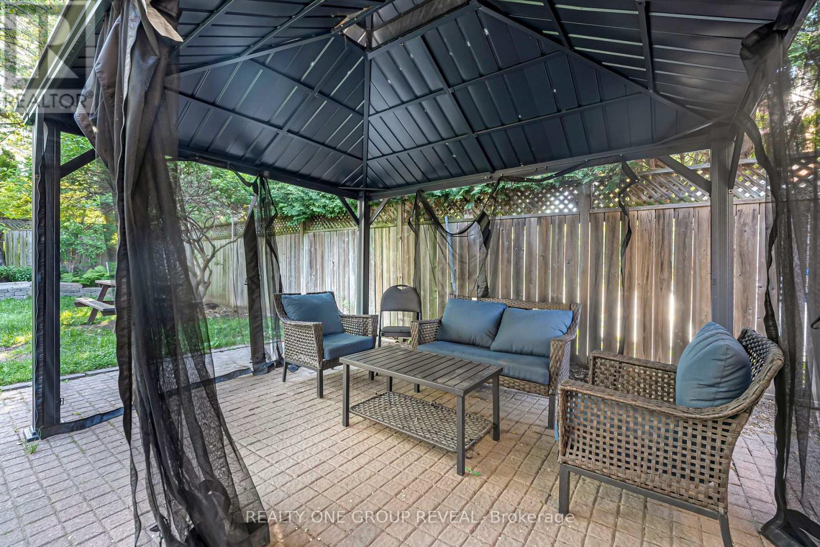 1490 ISLINGTON AVENUE - 45