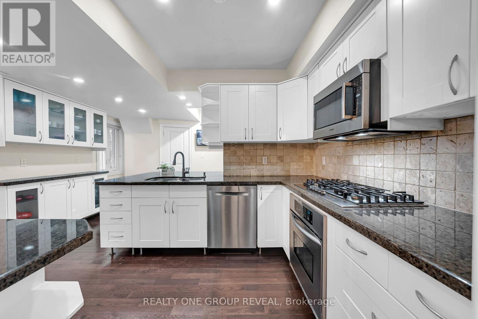 1490 ISLINGTON AVENUE - 6