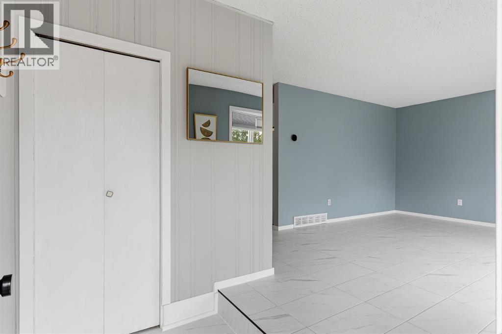 2814 45 Avenue - Image 3