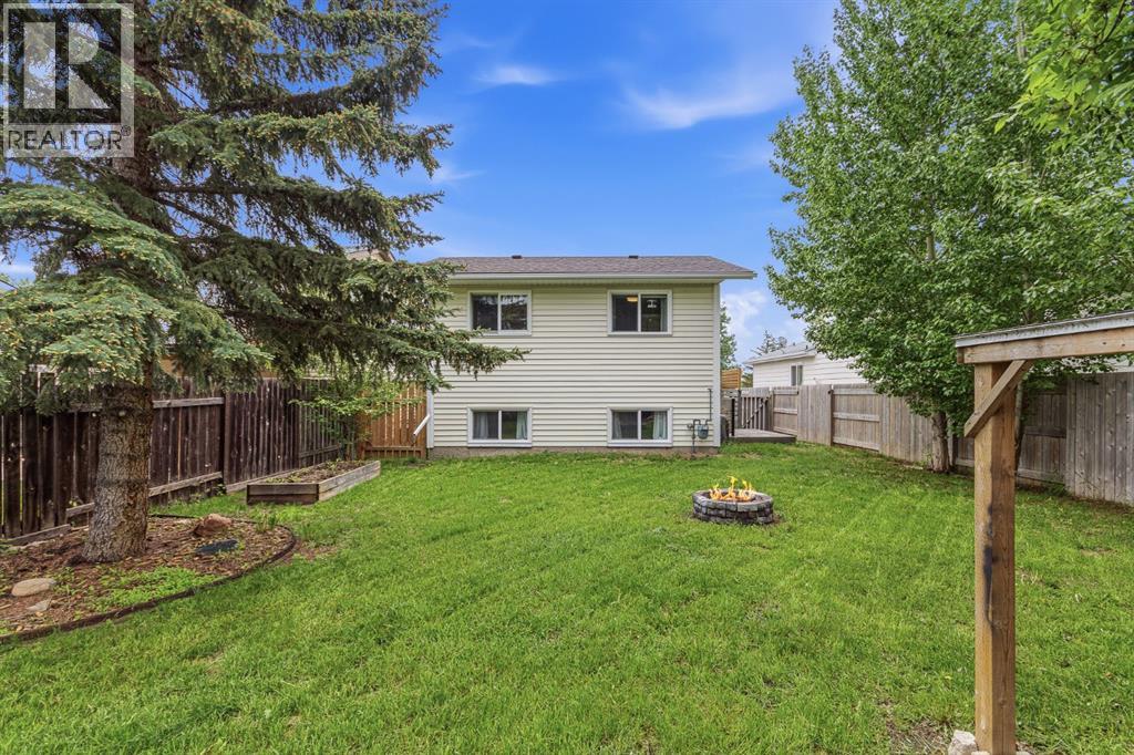 2814 45 Avenue - 35