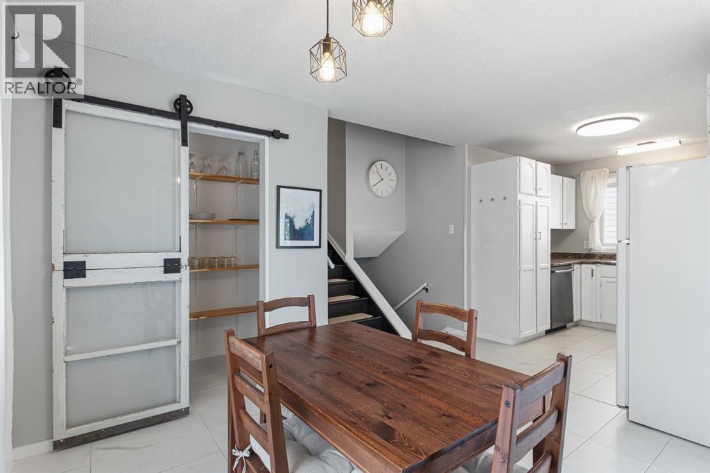 2814 45 Avenue - 8