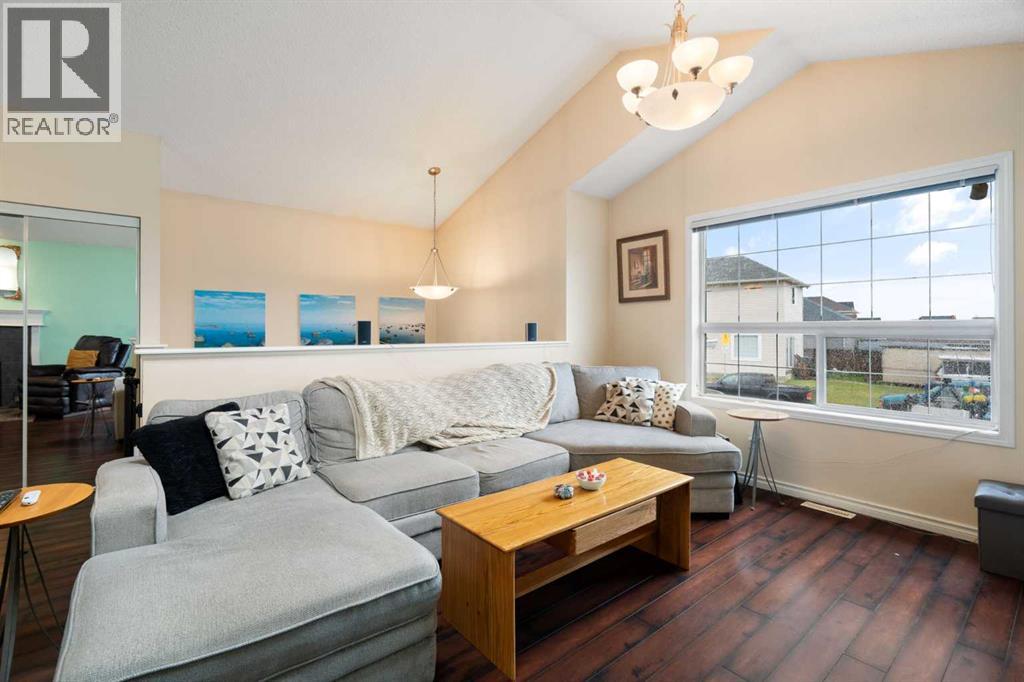 57 Saddlemont Grove NE - 10
