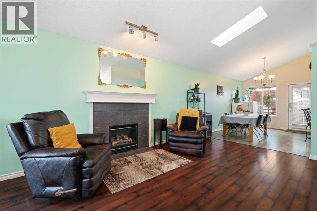 57 Saddlemont Grove NE - 12
