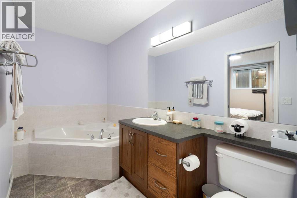 57 Saddlemont Grove NE - 34