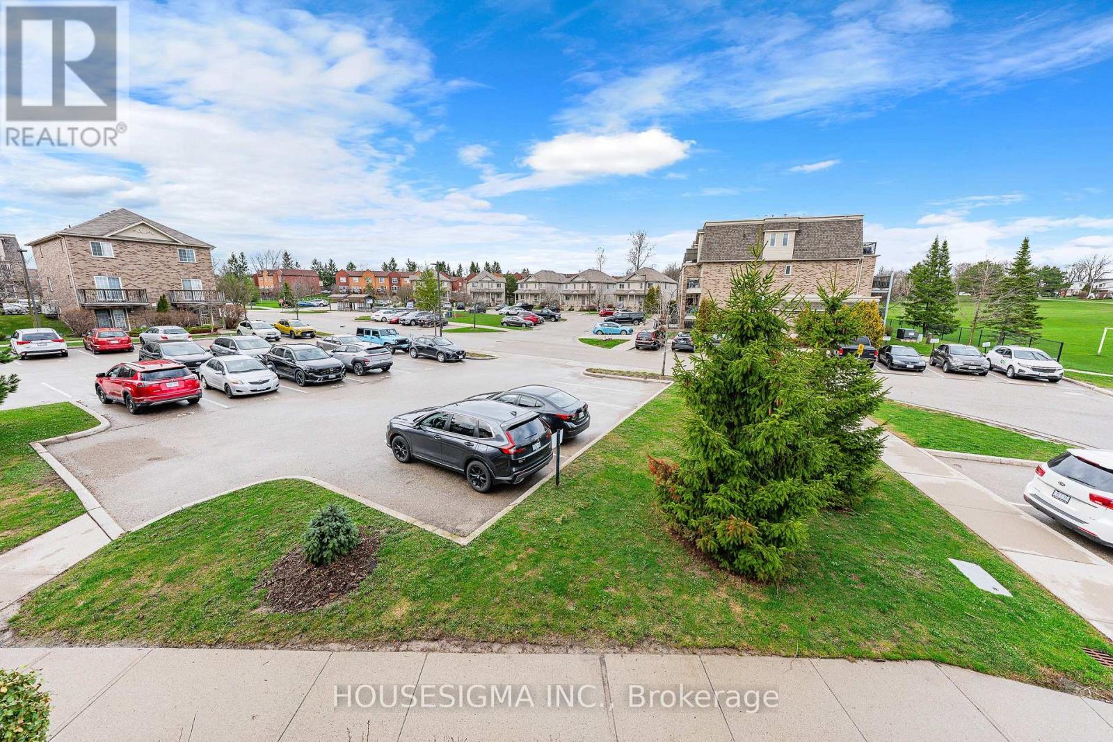 #124 35 MOUNTFORD DRIVE - 33