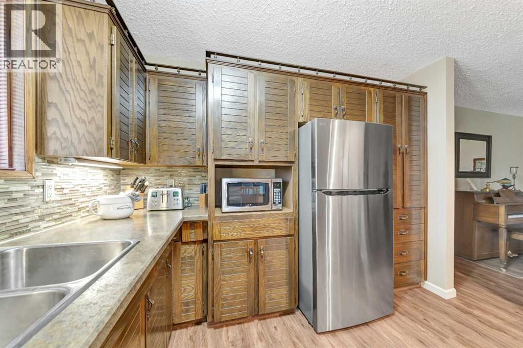 3104 58 Avenue - 12