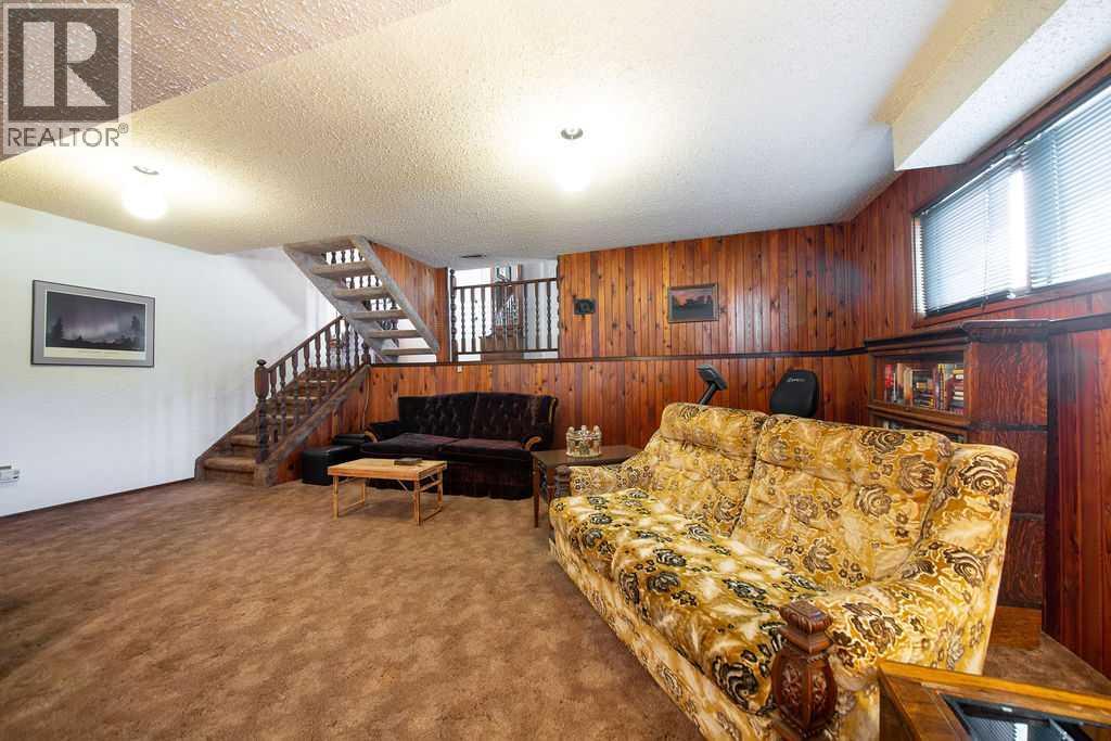 3104 58 Avenue - 18
