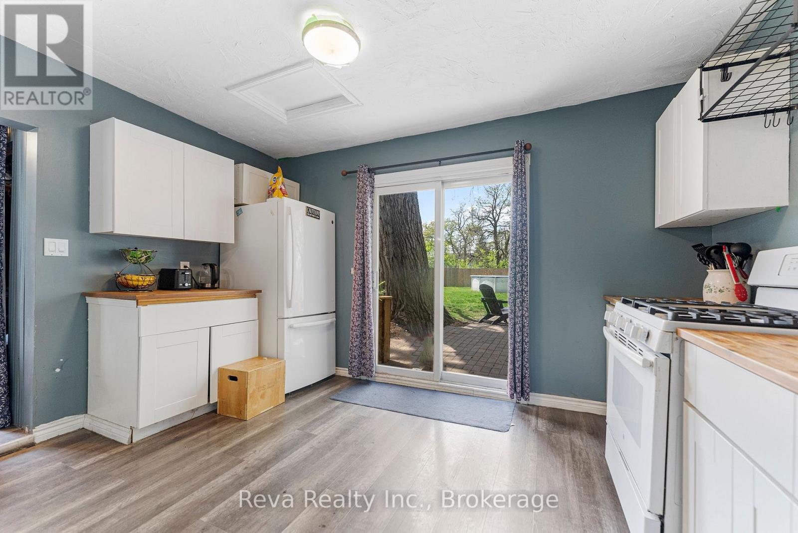 86 YEOMANS STREET - 16