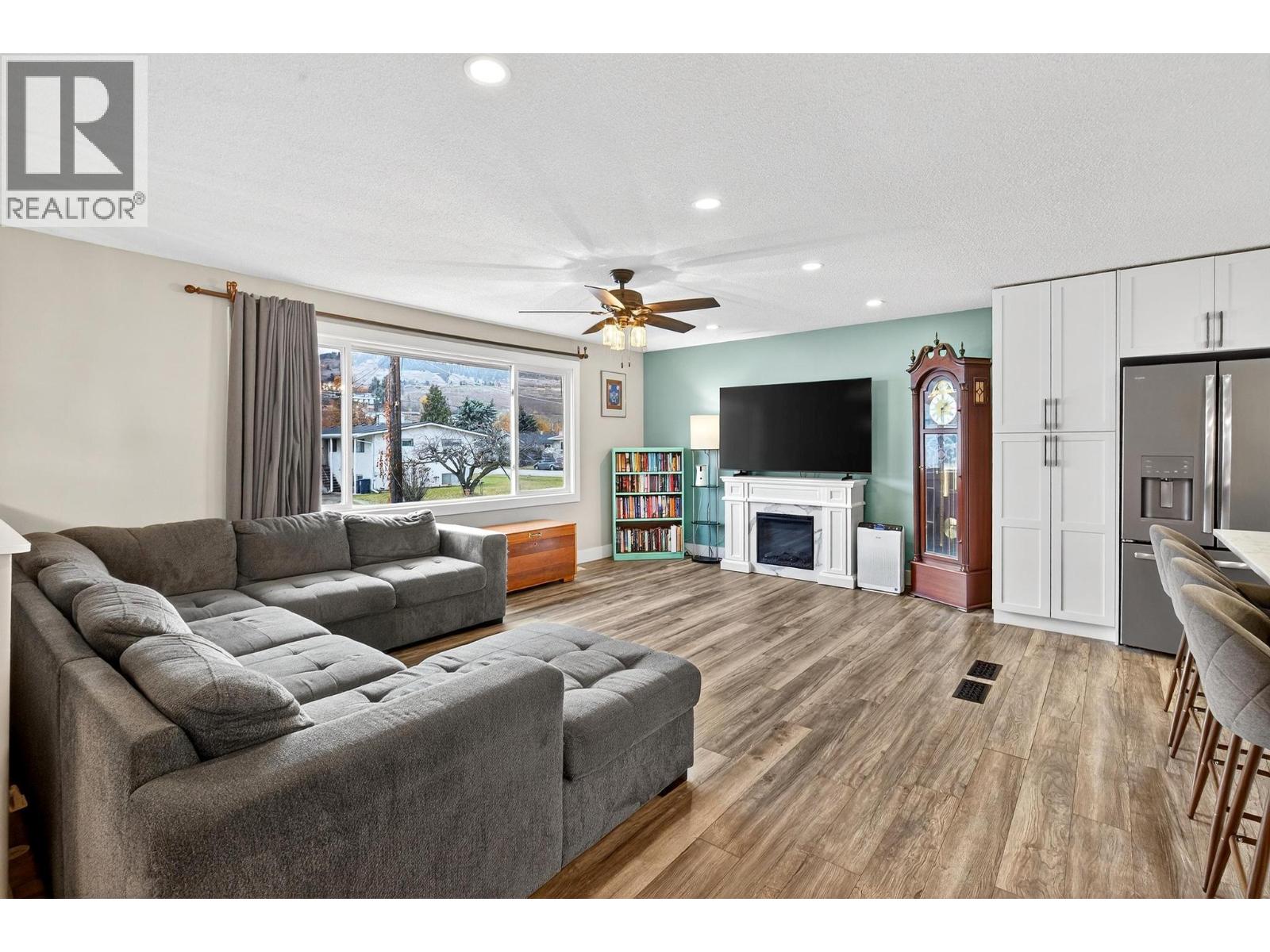  300 Langford Road, Kelowna