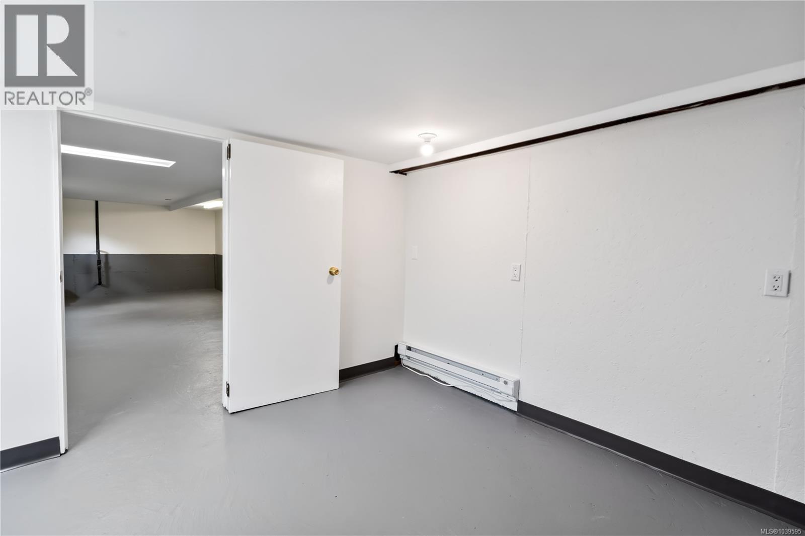 1527 Peninsula Rd - 27