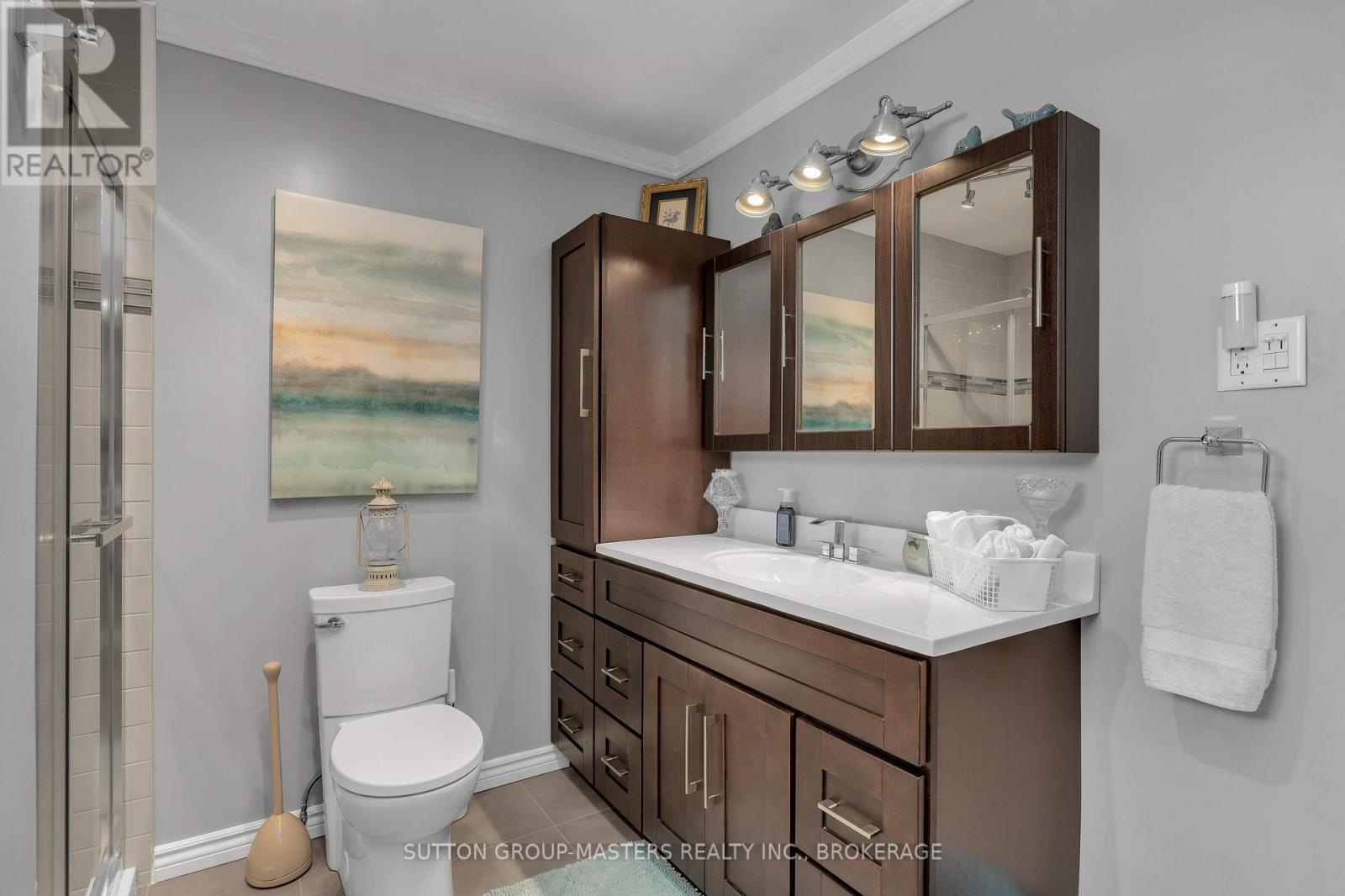 1104 SIDNEY STREET N - 28