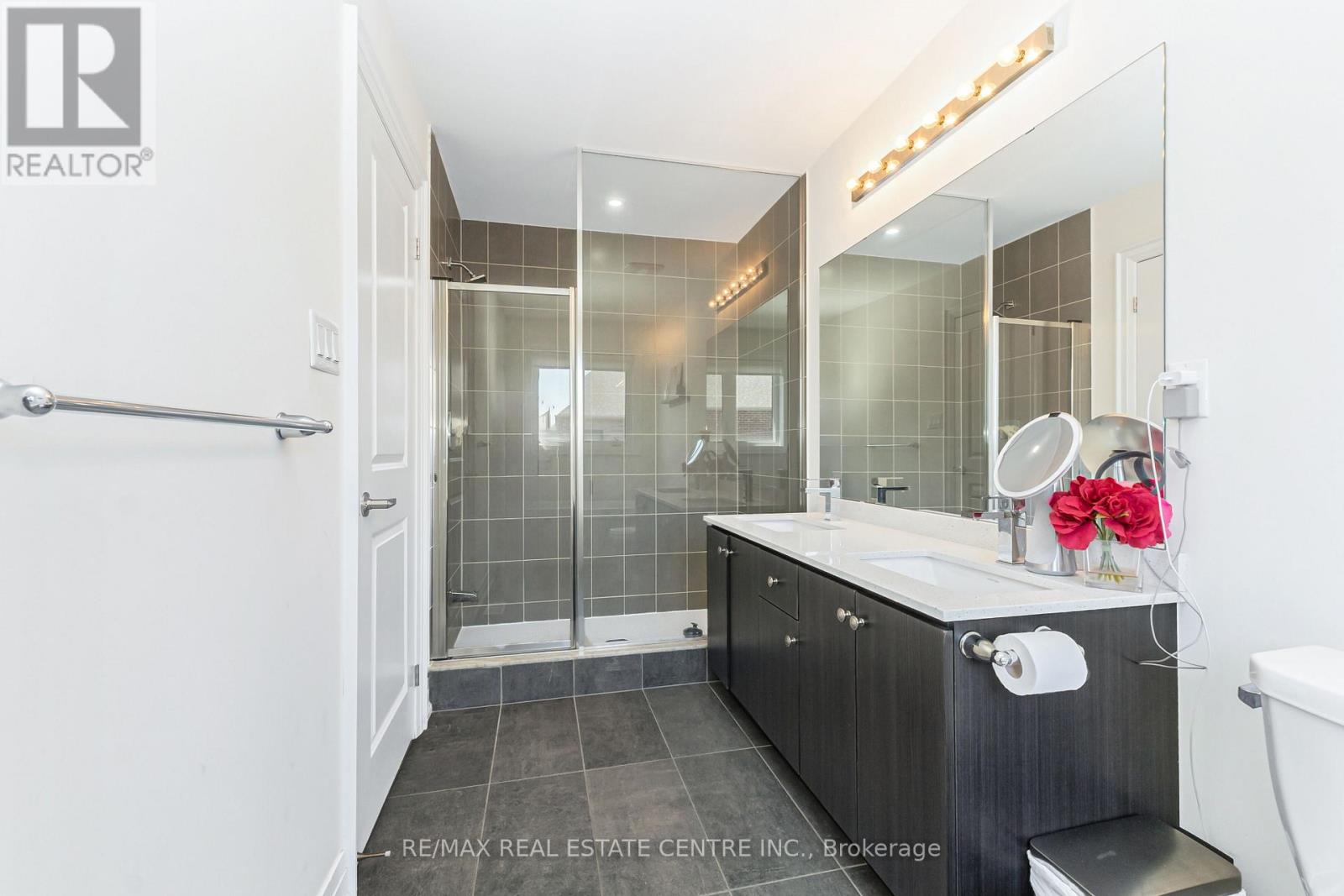 35 LOLLARD WAY - 23
