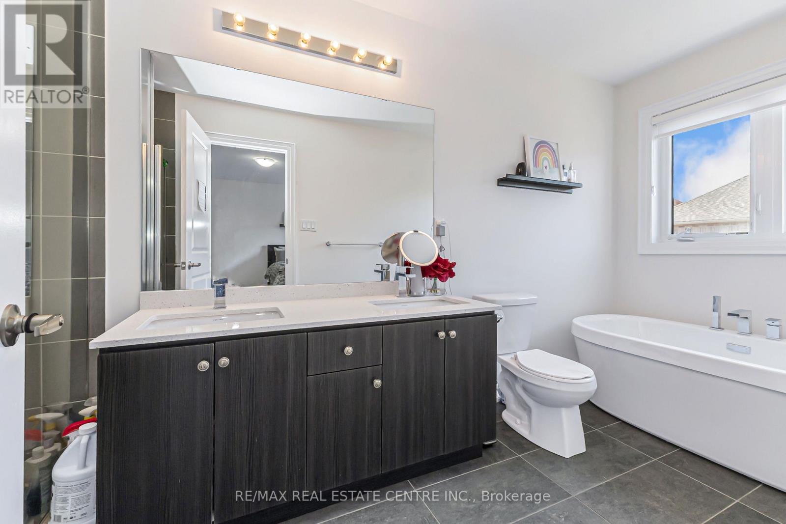 35 LOLLARD WAY - 25